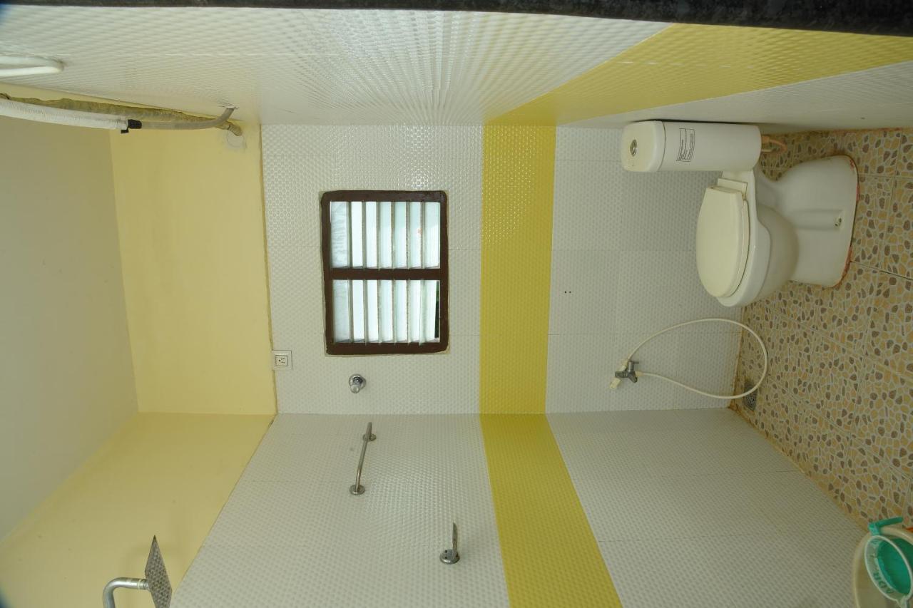 Thiruchendur Stayz Vairavel Residency Tiruchchendūr Екстериор снимка