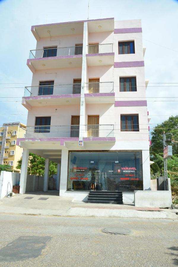 Thiruchendur Stayz Vairavel Residency Tiruchchendūr Екстериор снимка